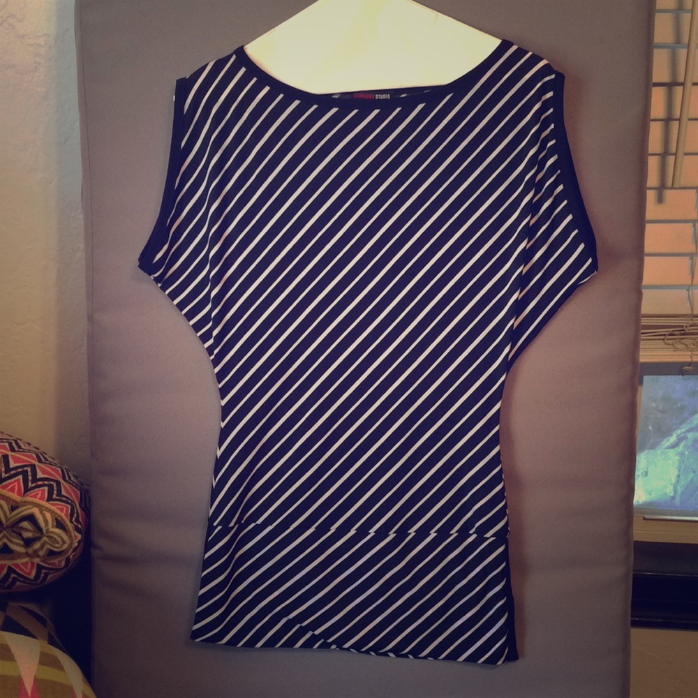 Black and white top